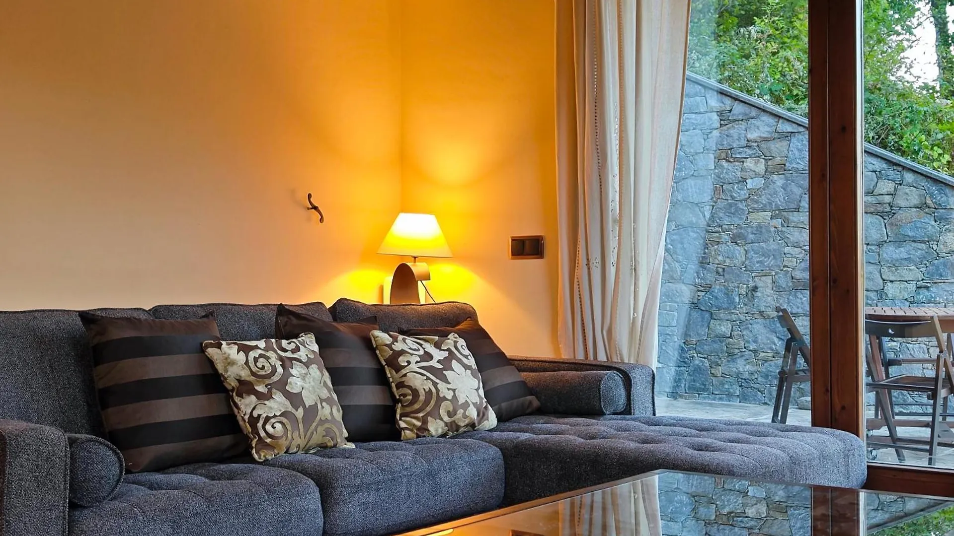 Els Tres Sols Villa Camprodon 0*,  Spain
